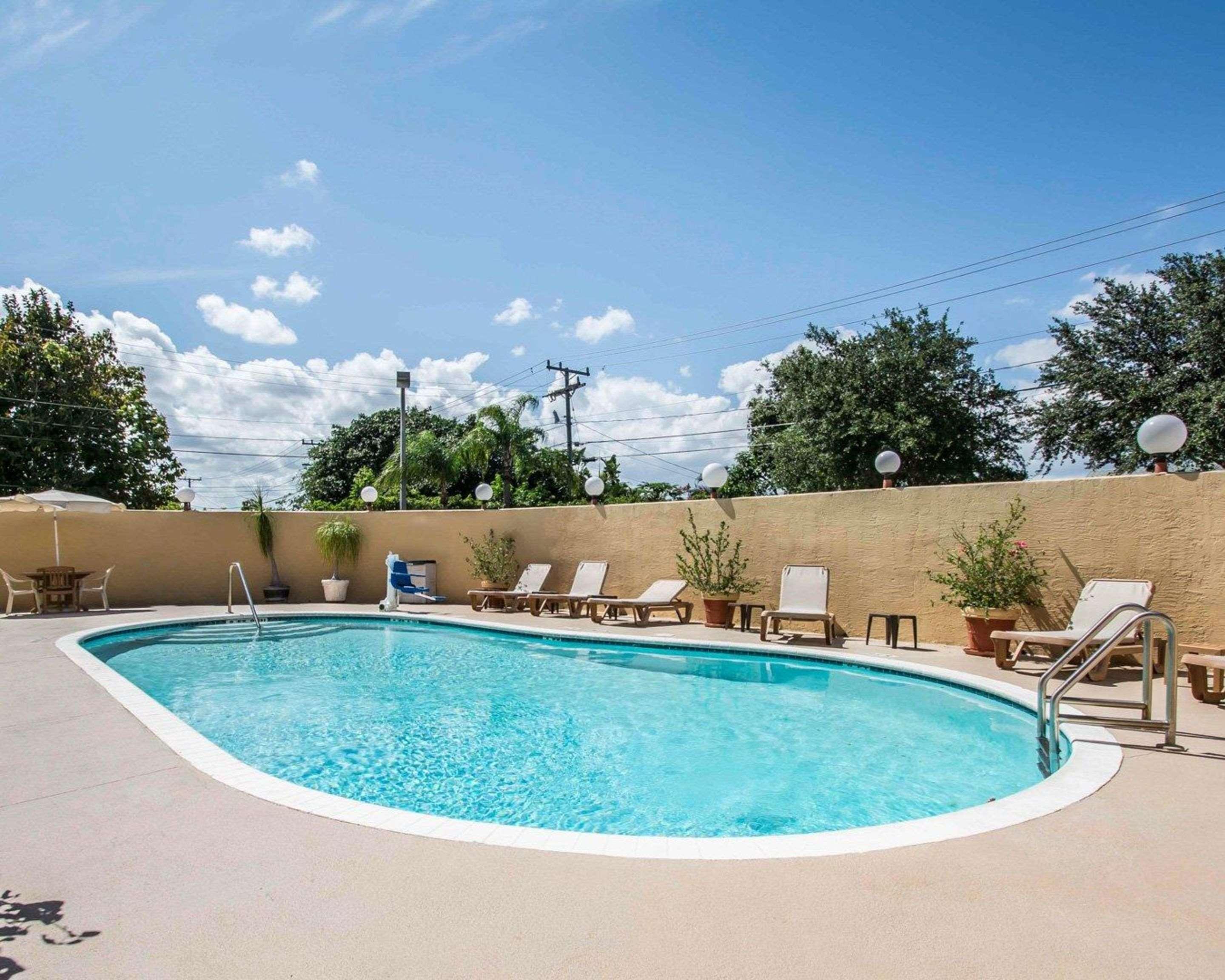 Comfort Inn & Suites Lantana - West Palm Beach South Екстер'єр фото