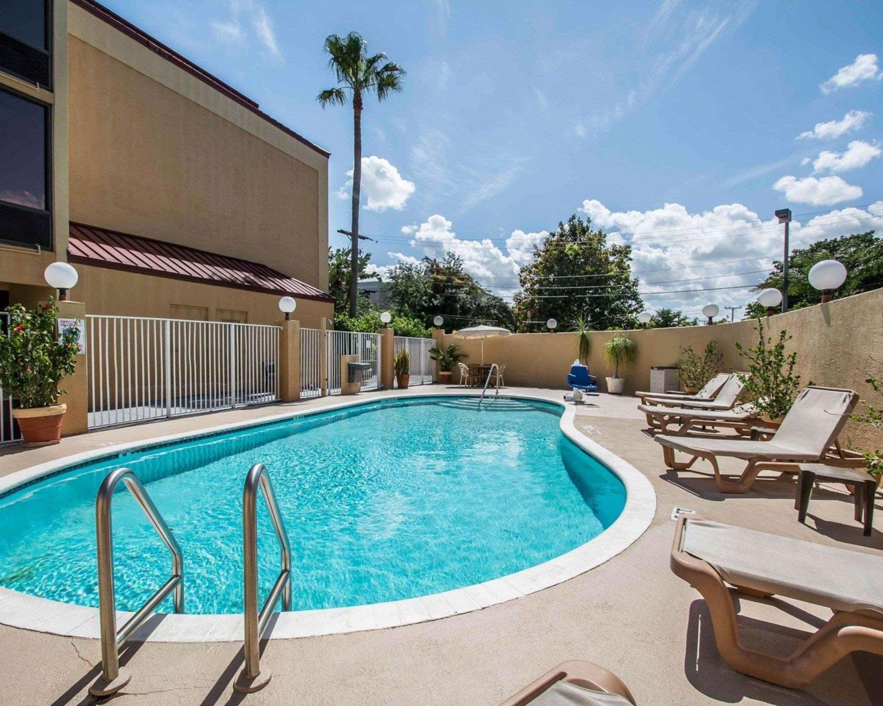 Comfort Inn & Suites Lantana - West Palm Beach South Екстер'єр фото