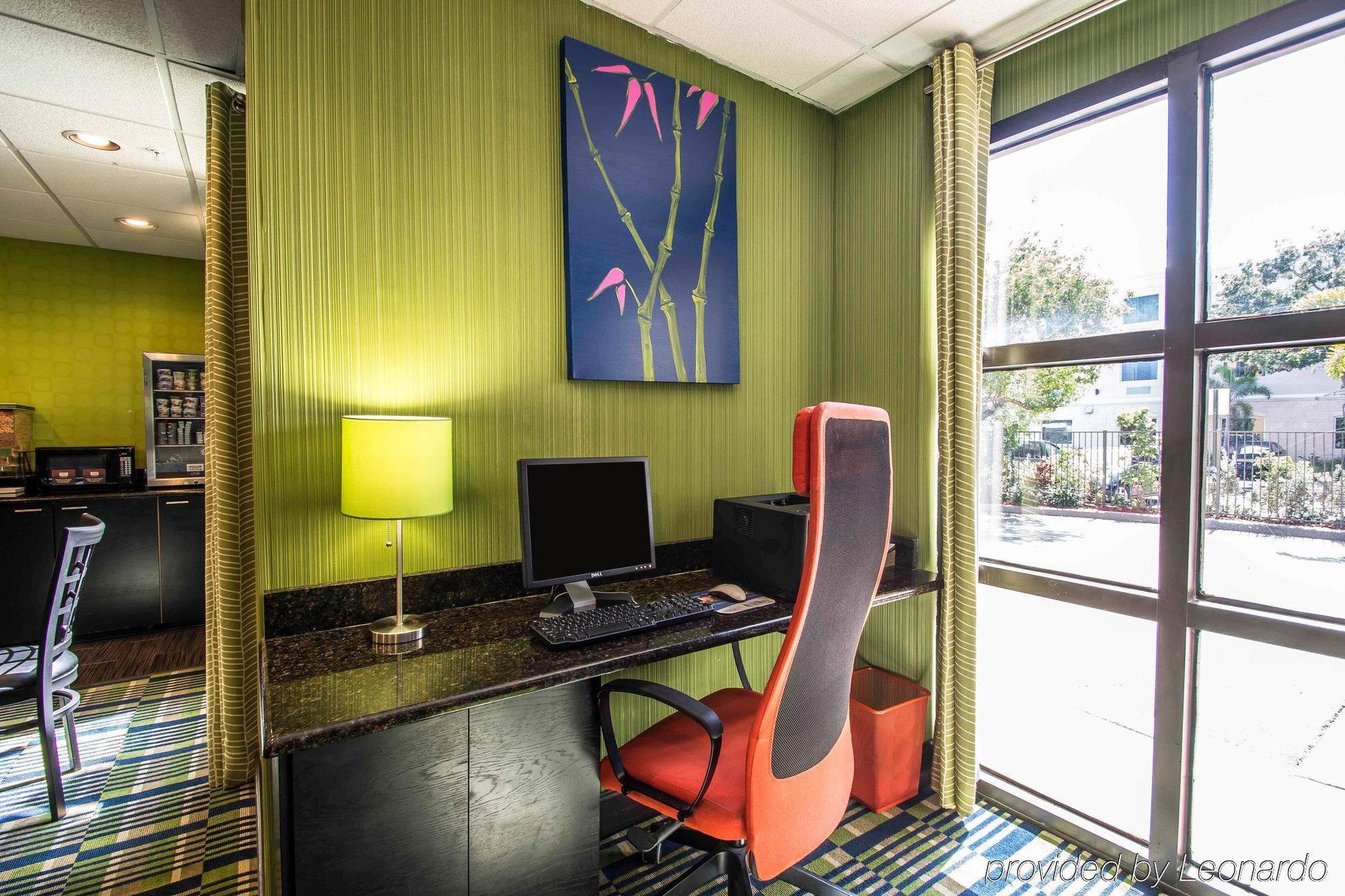 Comfort Inn & Suites Lantana - West Palm Beach South Екстер'єр фото