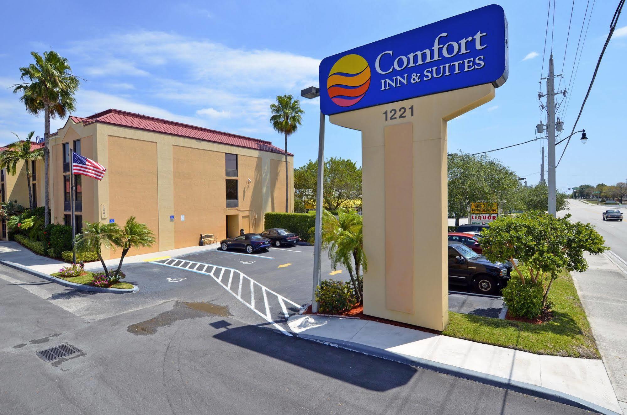 Comfort Inn & Suites Lantana - West Palm Beach South Екстер'єр фото