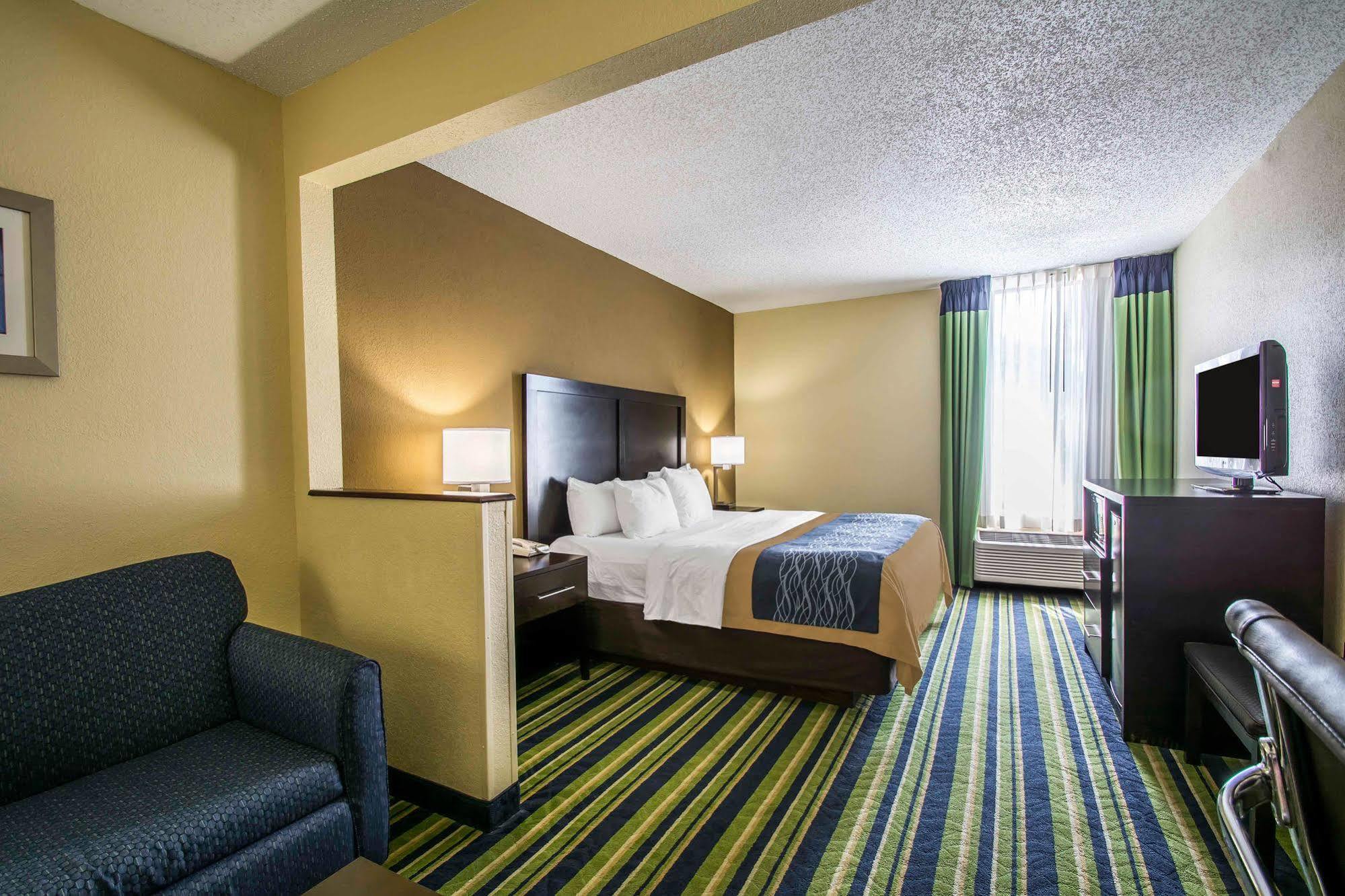 Comfort Inn & Suites Lantana - West Palm Beach South Екстер'єр фото